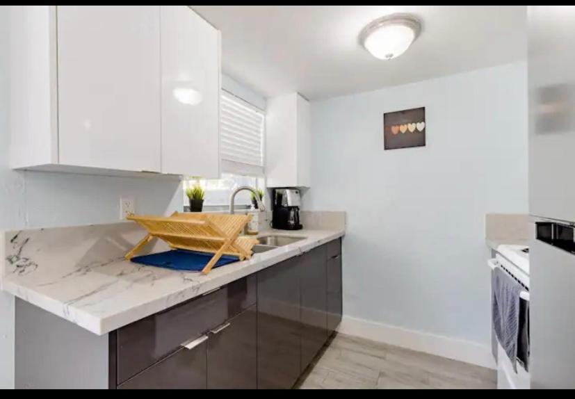 One Bedroom Apt With Private Patio Near Fort Lauderdale Beach מראה חיצוני תמונה